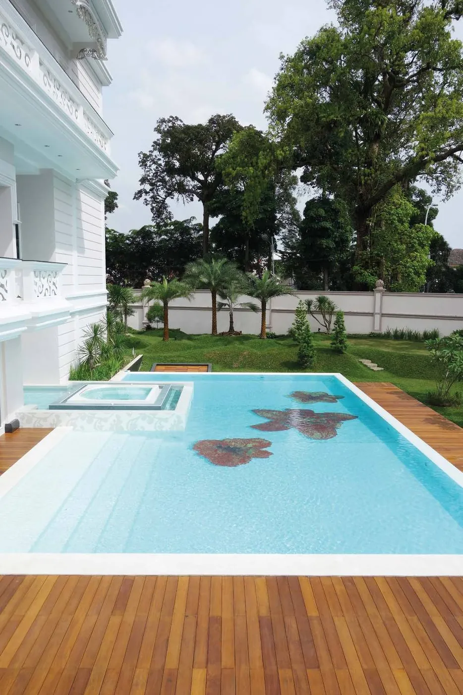 Sudirman Villa pool with fully custom glass mosaic design